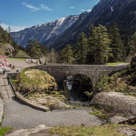 Renove A Avec Parking Prive - Fr-1-812-47 * Cauterets